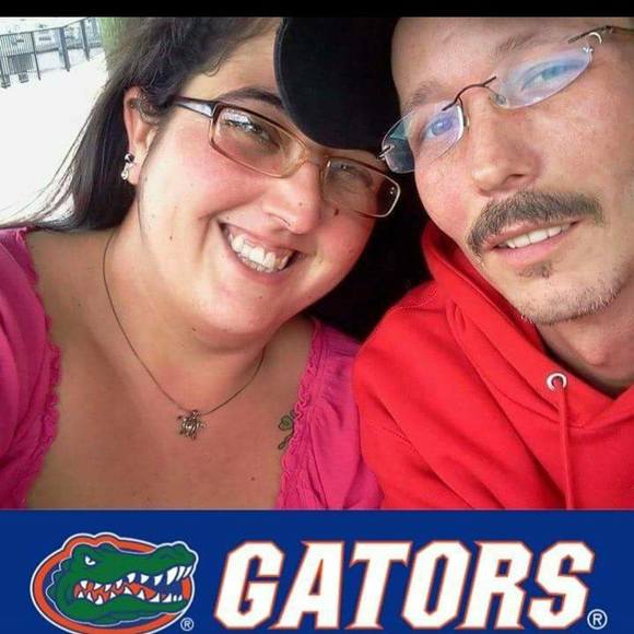 Meet your Posher, Dominique - Picture 1 of 1